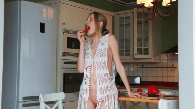 Em đủ hư để làm anh say đắm - VLXX.AS