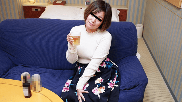 052824_100-Xịt tinh trùng vào bím em gái mong manh - VLXX.AS