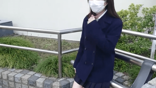 FC2_PPV_4582297 - Em nữ sinh cấp 3 làm tôi không thể kiềm chế - VLXX.AS